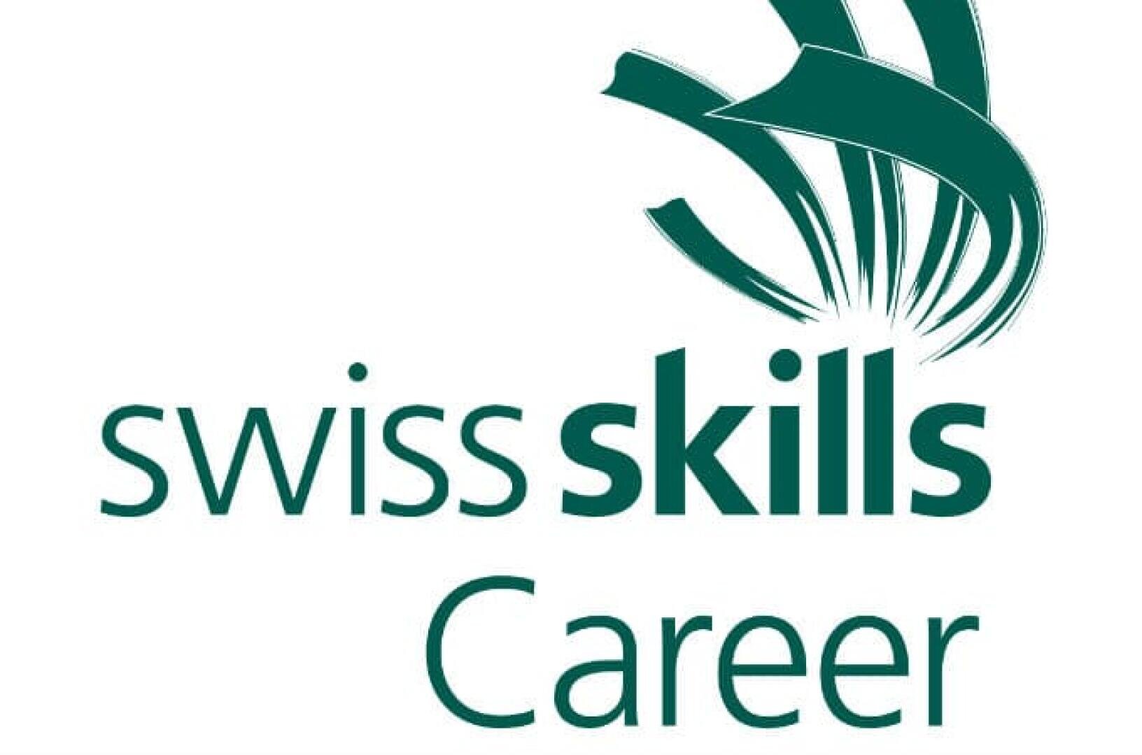 Das Bild zeigt das SwissSkills Career-Logo mit dem Schriftzug swiss skills Career in grünen Klein- und Grossbuchstaben und einer stilisierten abstrakten Grafik über dem Text.